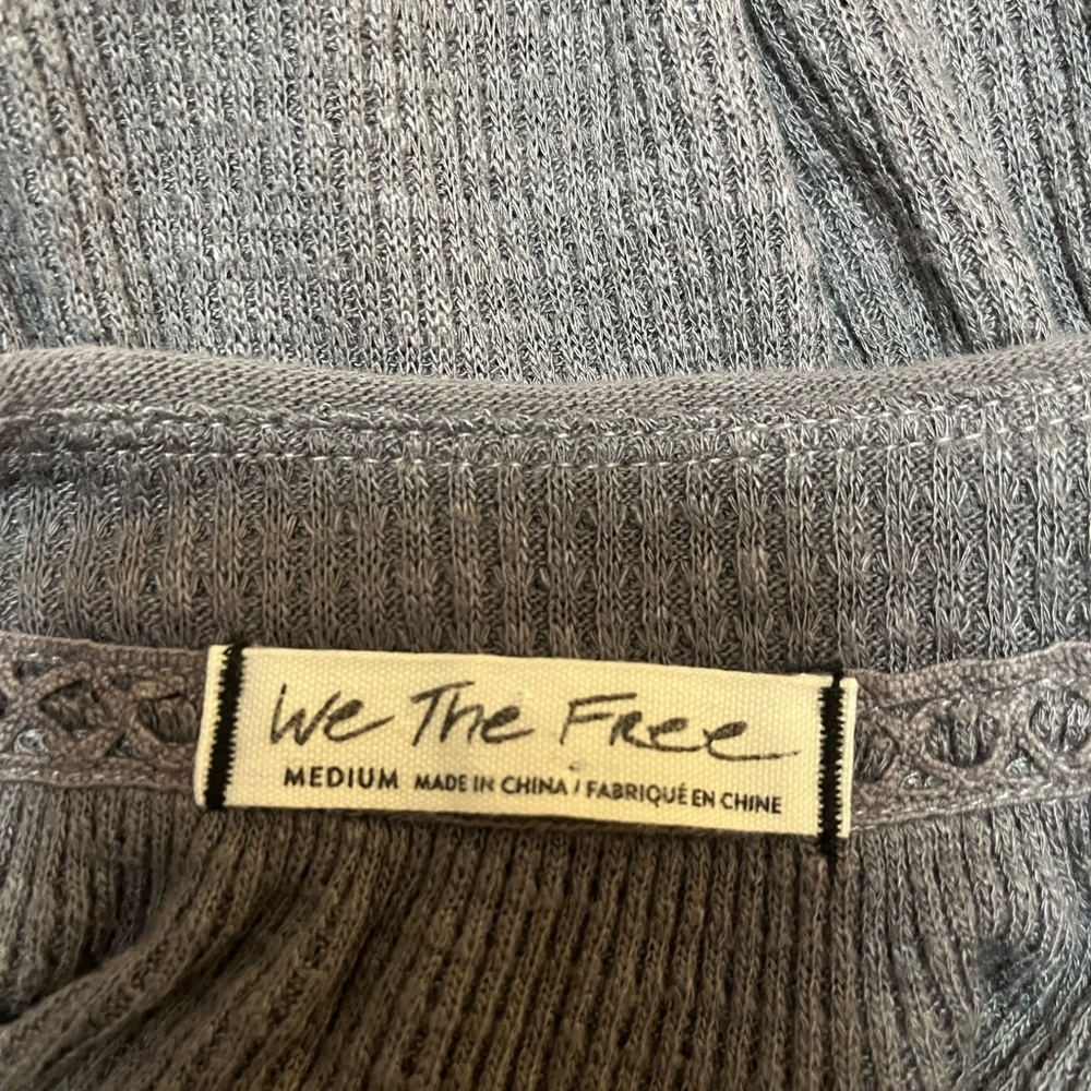 We The Free Gray Waffle Ruched Blouse with Buttoned Details - Picture 9 of 9